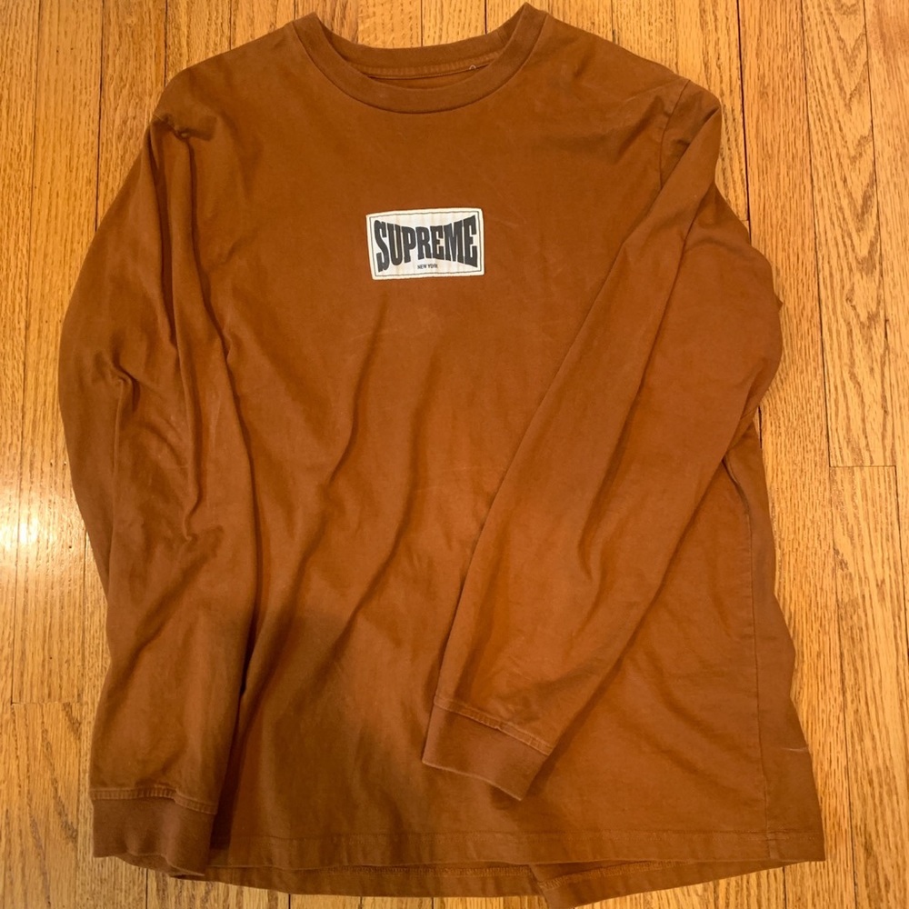 mens size medium supreme woven label L/S long sleeve tee ‘rust’ colorway